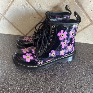 Dr Martens Women's 1460 Boot Pink Pansy Fayre Floral Black Patent Leather Size 5